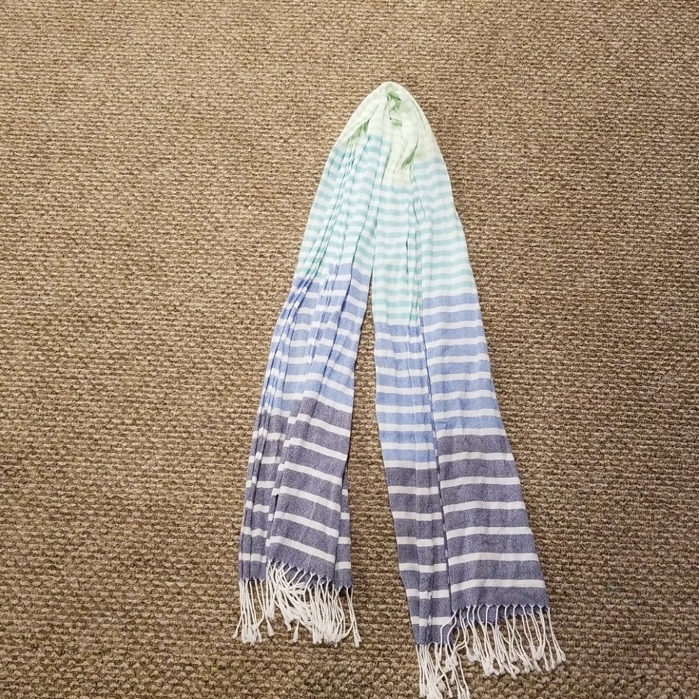 Pretty Spring Scarf - Picture 2 of 2
